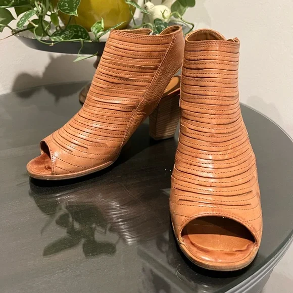 Paul Green Cayanne Peep Toe Leather Bootie Sandals - Picture 5 of 12